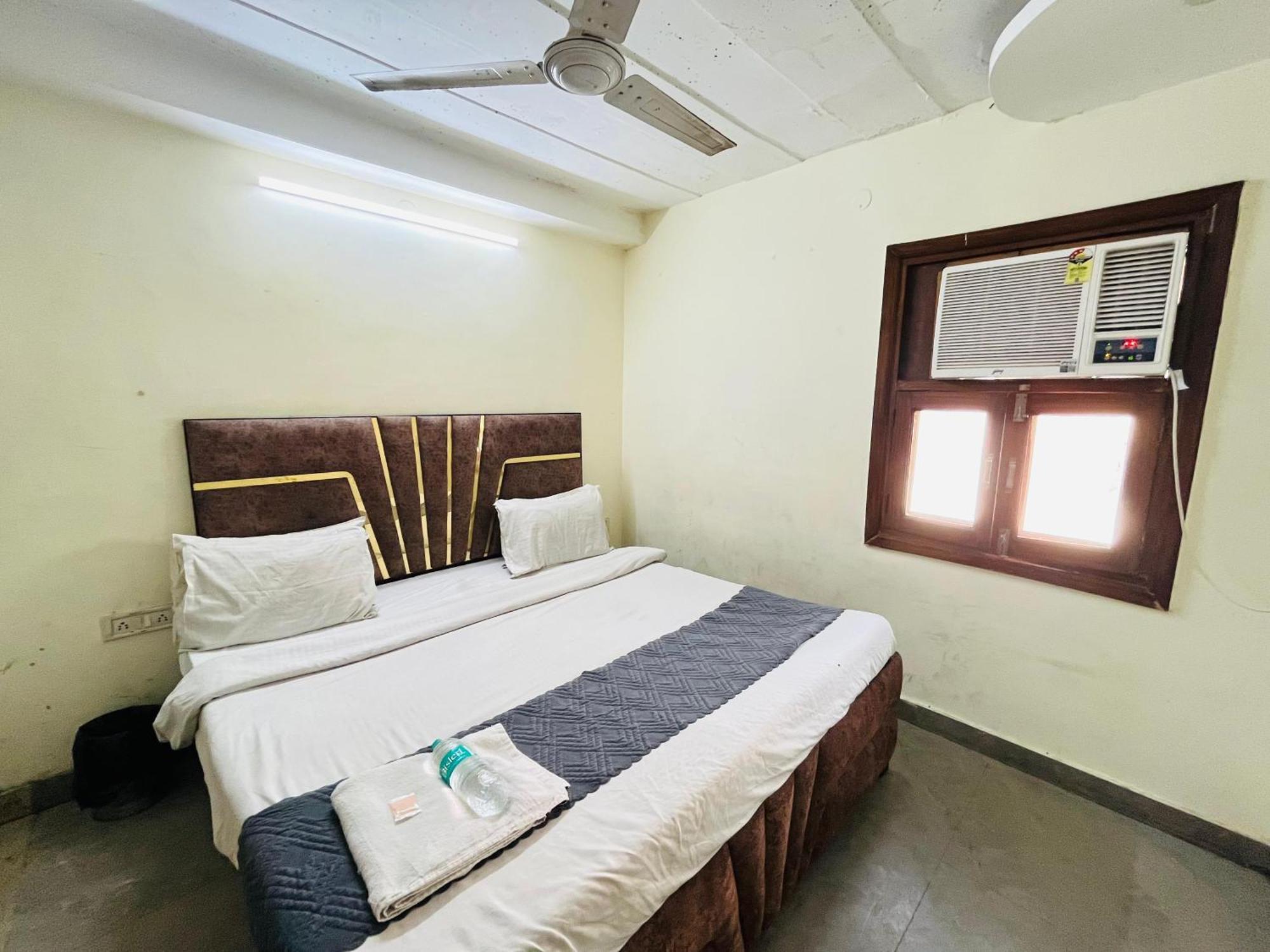 Roomshala 152 Sukoon 3*