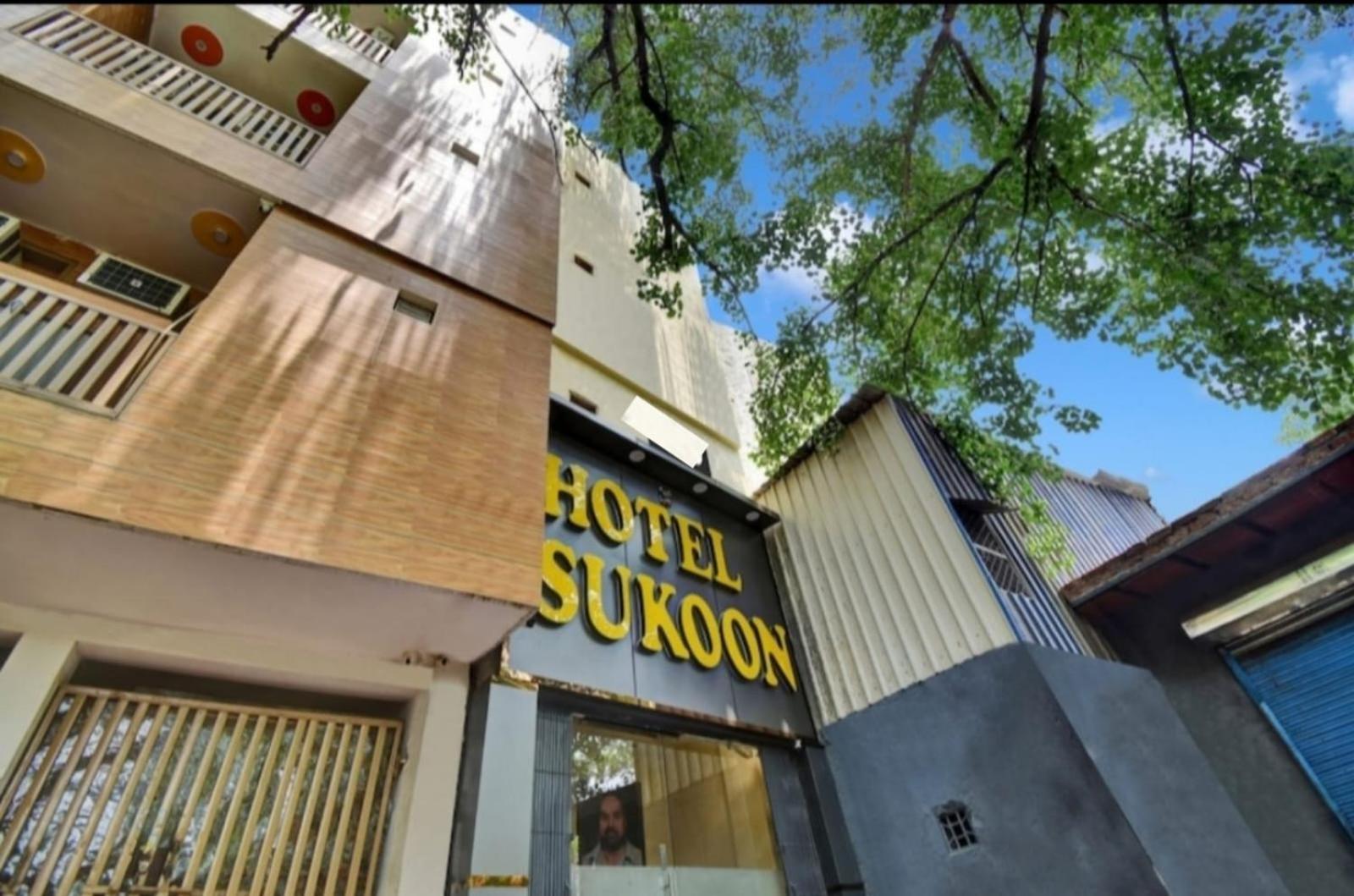 Roomshala 152 Sukoon Hotel New Delhi